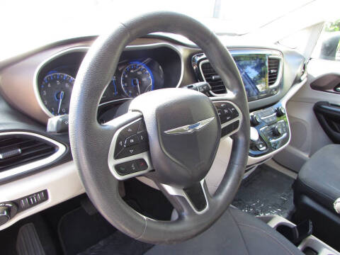 2017 Chrysler Pacifica Touring