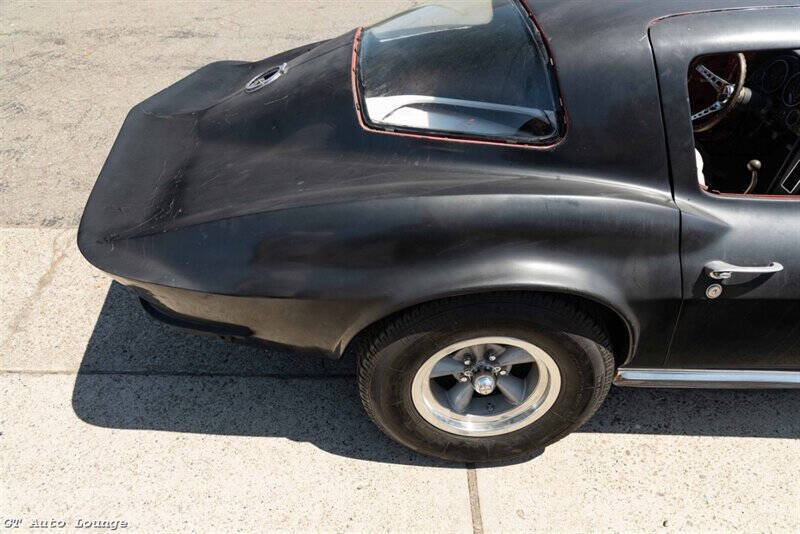 1966 Chevrolet Corvette 28