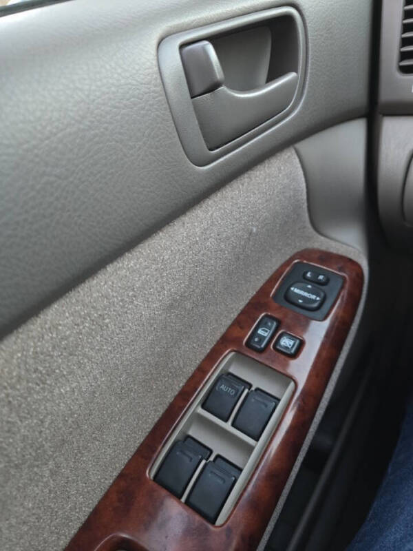 2004 Toyota Camry XLE