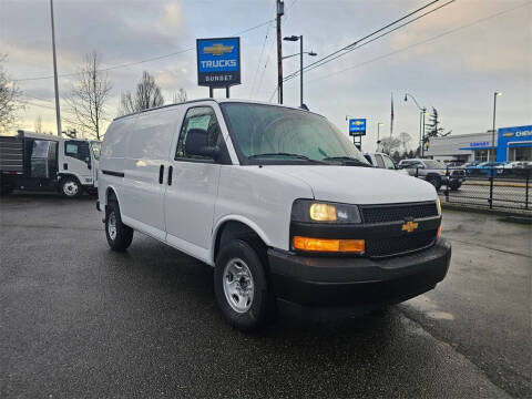 2025 Chevrolet Express 3500