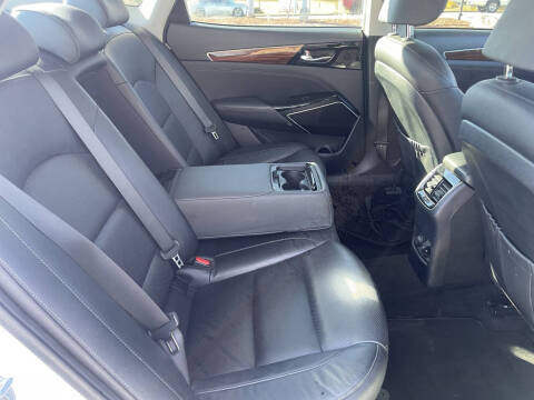 2017 Kia Cadenza Premium