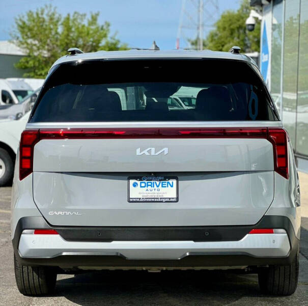 2025 Kia Carnival EX