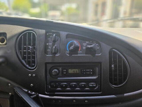 2008 Ford E-Series E-250