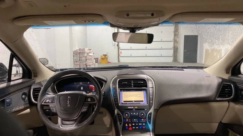 2019 Lincoln Nautilus Reserve