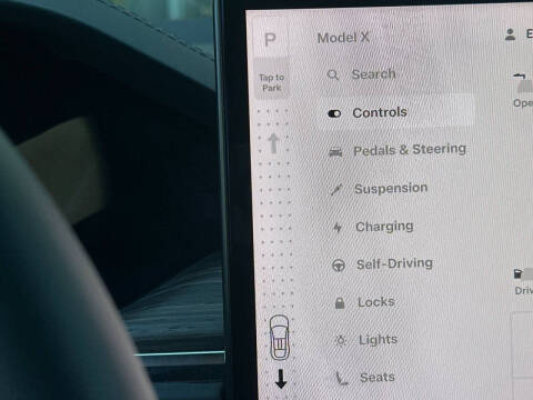 2023 Tesla Model X Standard Range