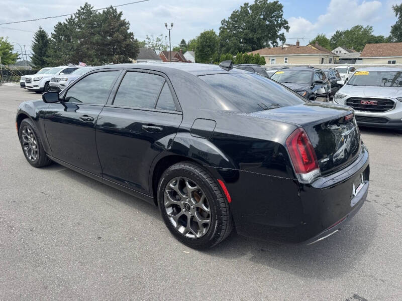 2016 Chrysler 300 S