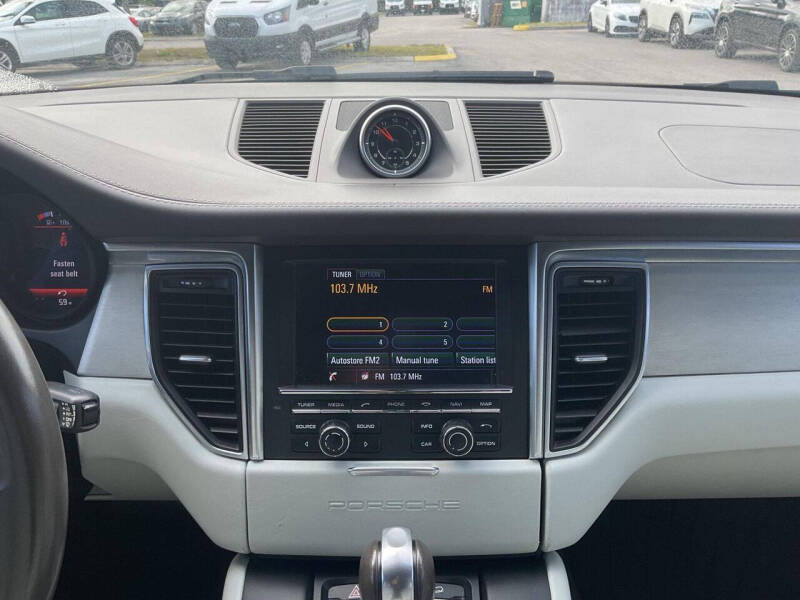 2016 Porsche Macan S