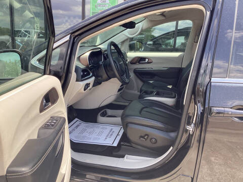 2020 Chrysler Voyager LXi