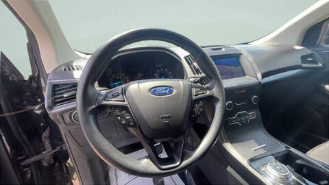 2020 Ford Edge SE