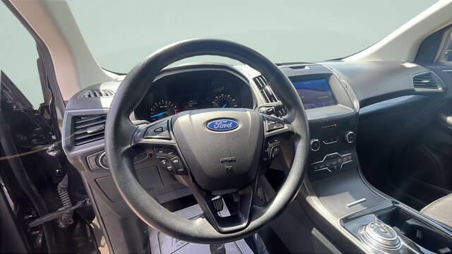 2020 Ford Edge SE