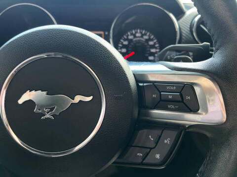2017 Ford Mustang V6