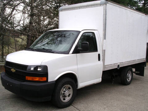 2016 Chevrolet Express G3500 for sale at Direct Auto Sales in Louisville KY