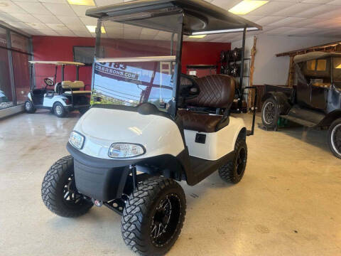 2020 E-Z-GO RXV ELiTE