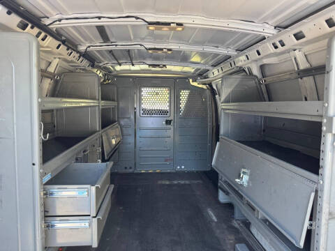 2017 Chevrolet Express 2500