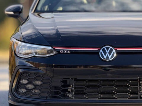 2024 Volkswagen Golf GTI SE