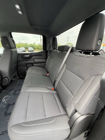 2022 Chevrolet Silverado 1500 Custom