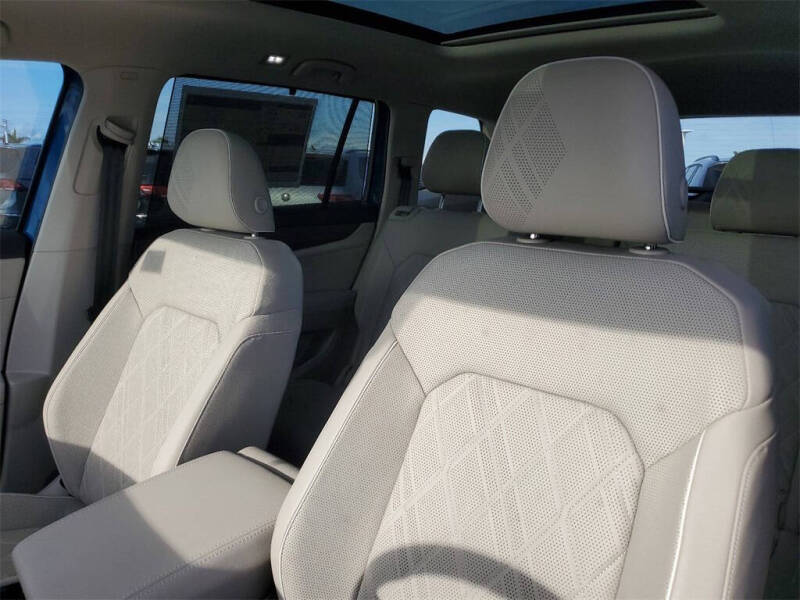 2025 Volkswagen Atlas SEL Premium R-Line 4Motion