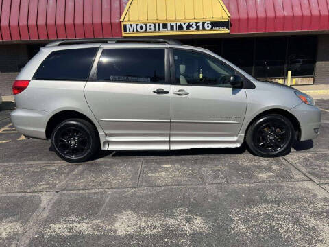 2004 Toyota Sienna