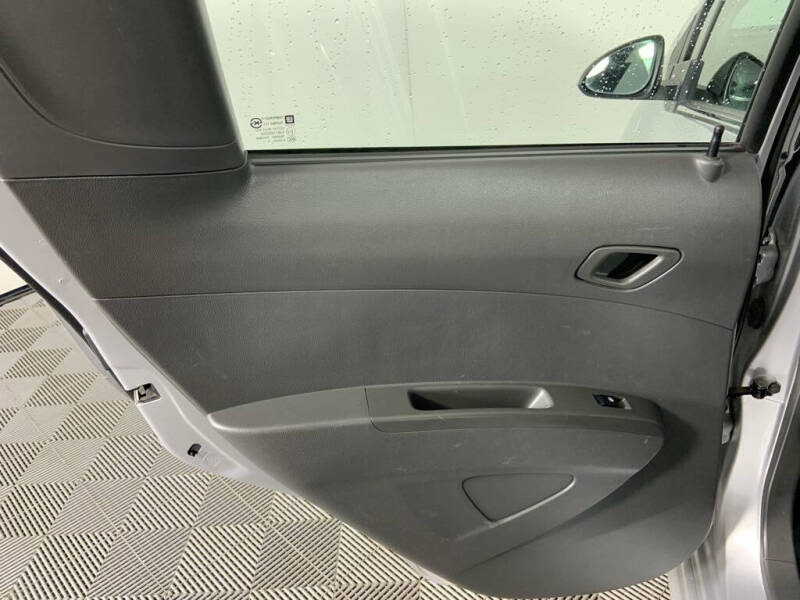 2016 Chevrolet Spark EV 2LT