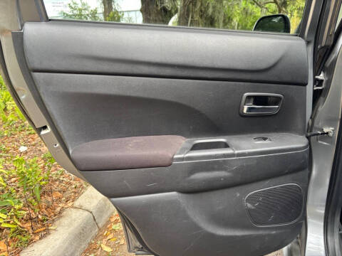 2013 Mitsubishi Outlander Sport SE