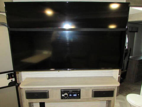 2022 Forest River 270FKS
