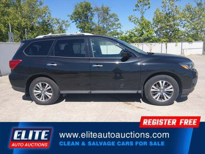 2018 Nissan Pathfinder SV