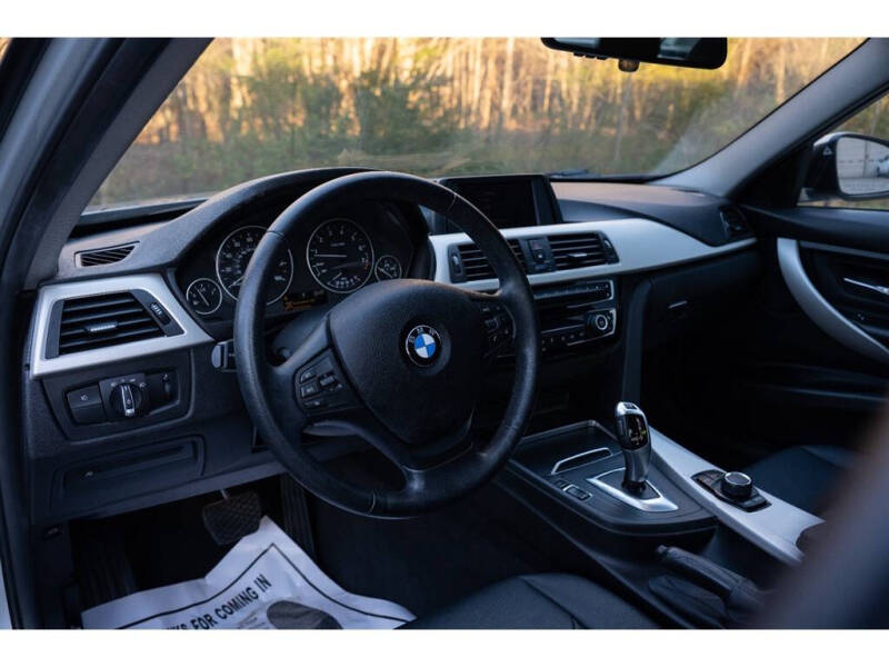 2018 BMW 3 Series 320i