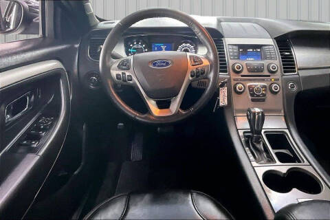 2018 Ford Taurus SEL