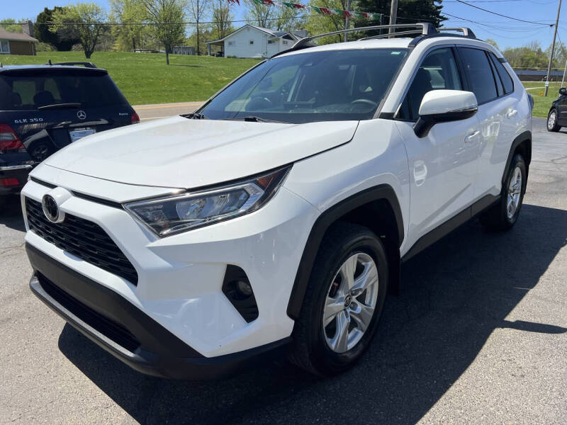 Used 2021 Toyota RAV4 XLE with VIN 2T3P1RFV8MC198588 for sale in Dillonvale, OH