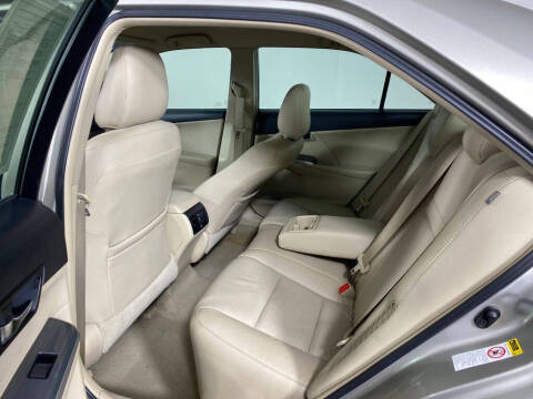 2014 Toyota Camry Hybrid XLE