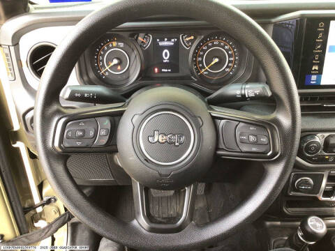 2025 Jeep Gladiator NightHawk