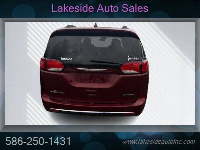 2017 Chrysler Pacifica Hybrid Platinum