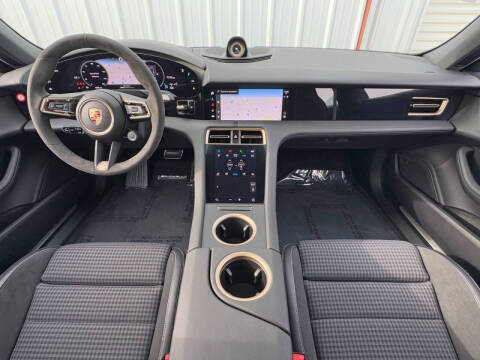 2025 Porsche Taycan 4S