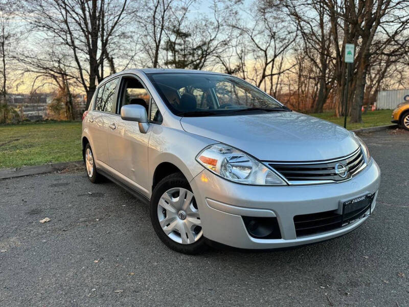 2010 Nissan Versa 1.8 S