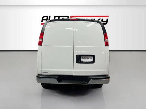 2024 Chevrolet Express 2500