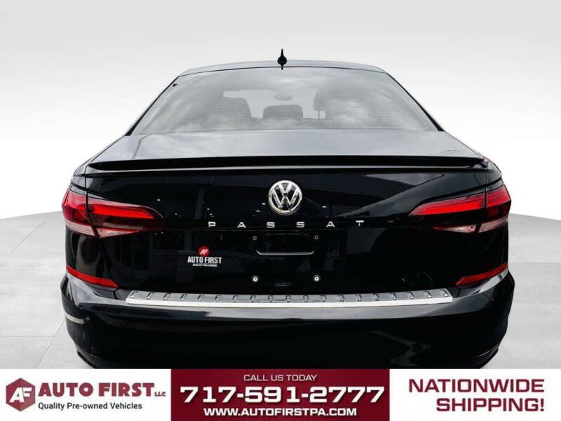 2021 Volkswagen Passat R-Line