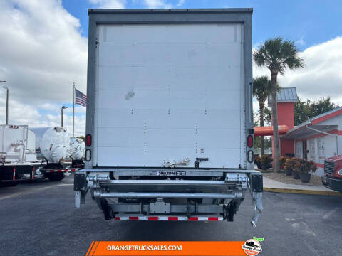 2017 Freightliner M2 106