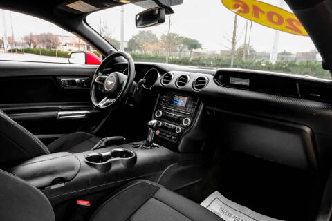 2016 Ford Mustang V6