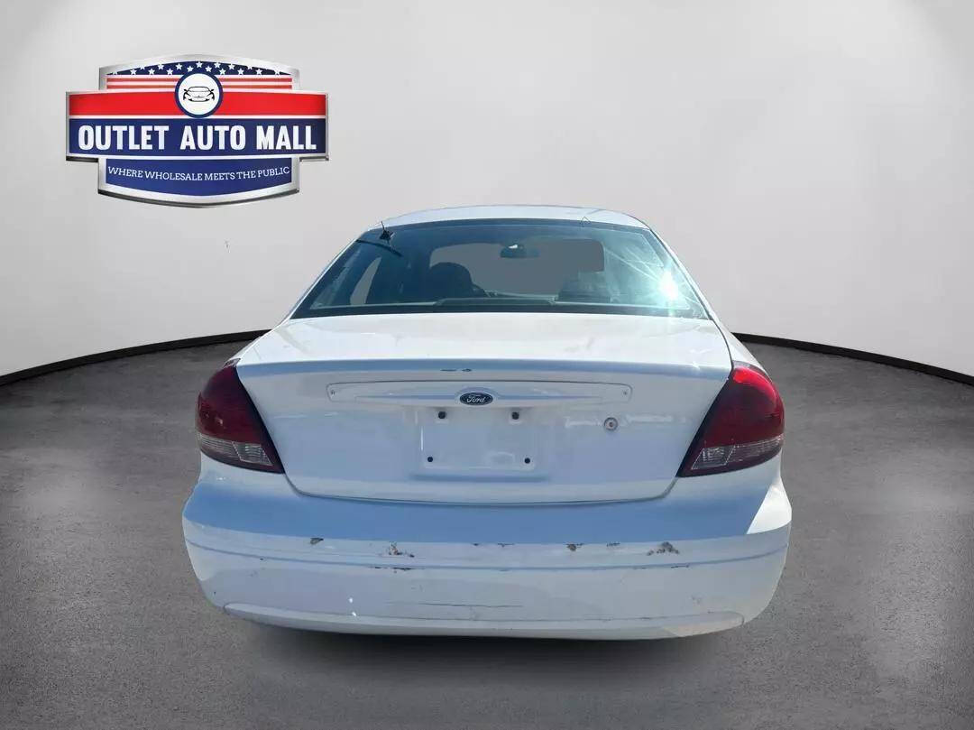 2005 Ford Taurus for sale at Outlet Auto Mall in Okeechobee, FL