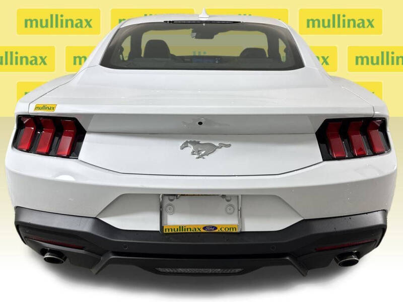 2025 Ford Mustang EcoBoost