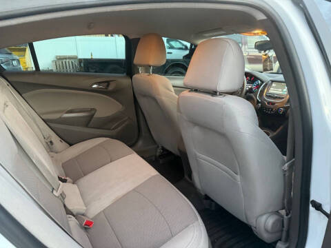 2017 Chevrolet Cruze LT Auto