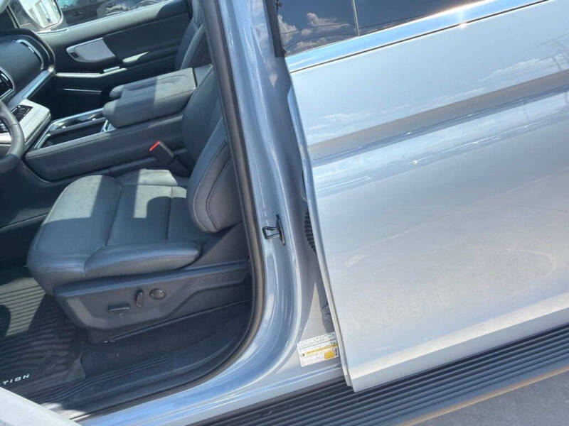 2027 Ford Expedition MAX Active
