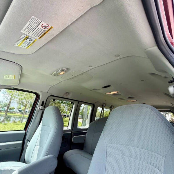 2008 Ford E-Series E-350 SD XLT