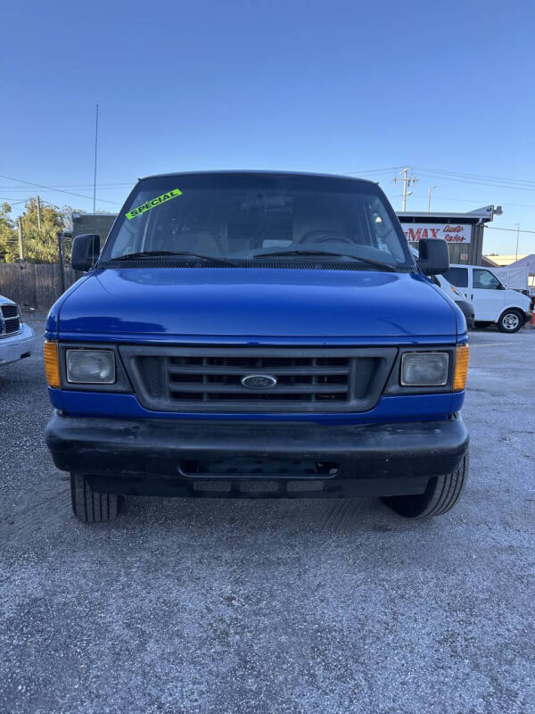 2004 Ford E-Super Duty