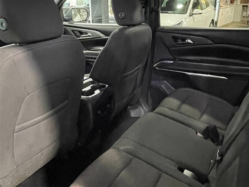 2024 Chevrolet Traverse LS