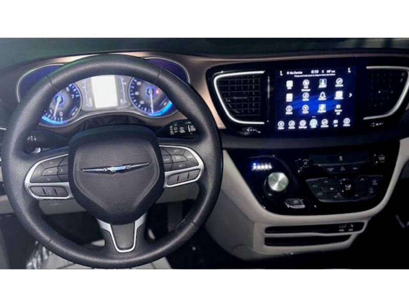 2017 Chrysler Pacifica Touring