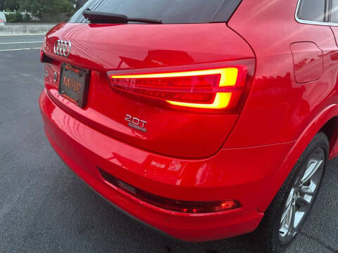 2017 Audi Q3 2.0T quattro Premium Plus