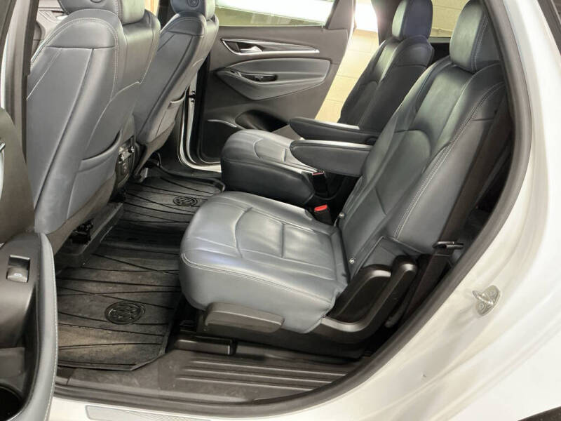 2022 Buick Enclave Essence
