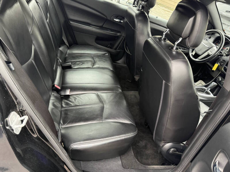 2012 Chrysler 200 Limited