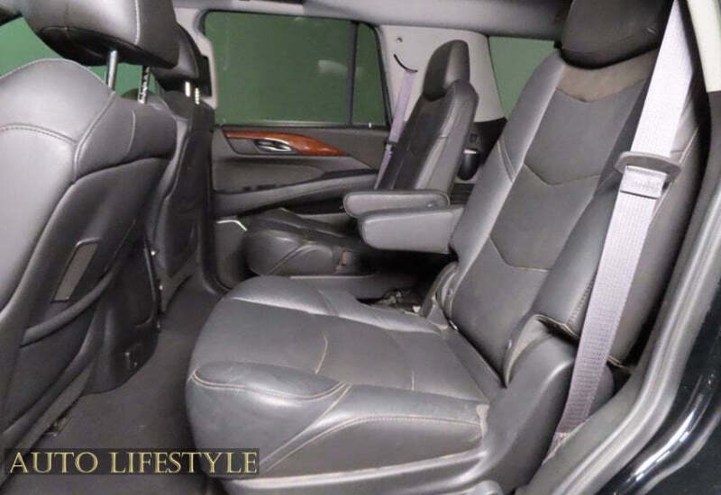 2017 Cadillac Escalade Luxury